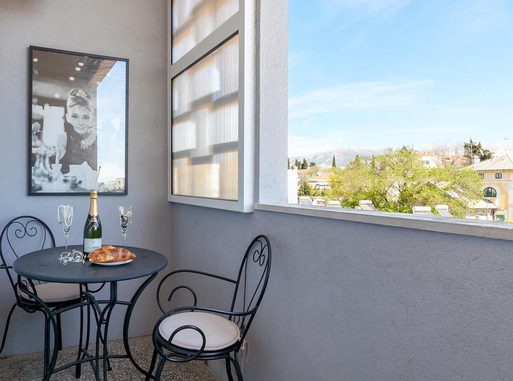 Apartment Sophie'S Place Сплит Экстерьер фото